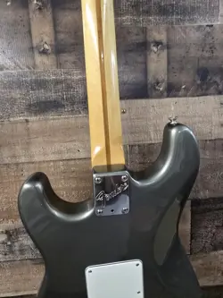 STRATOCASTER PEWTER WITH