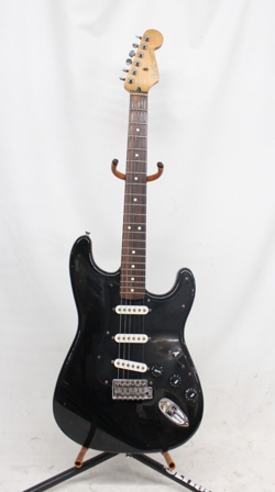 FENDER STRATOCASTER ELECTRIC GUITAR - BLACK