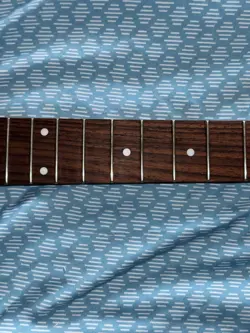 2004 FENDER STANDARD