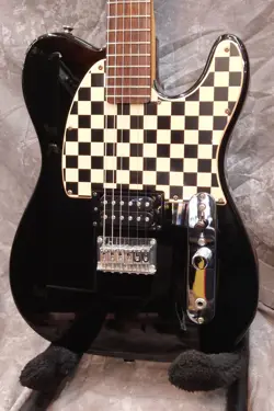 WITH HUMBUCKER SINGLE