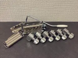 PEGS TREMOLO