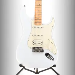 FENDER JUANES STRATOCASTER ELECTRIC GUITAR MAPLE FINGERBOARD - LUNA WHITE