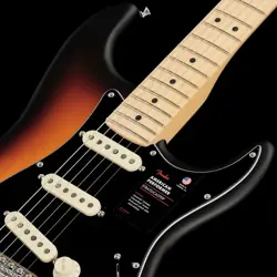 PINE STRATOCASTER MAPLE