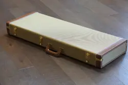 GUITAR SEAFOAM GREEN