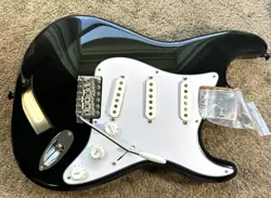 FENDER VINTERA II 50S RI STRATOCASTER STRAT LOADED BODY, 1950S, GLOSS BLACK