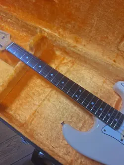 USED 1993-1994 FENDER