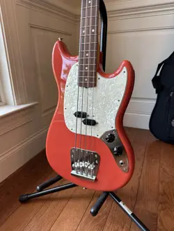 2019 FENDER VINTERA '60S MUSTANG BASS - FIESTA RED
