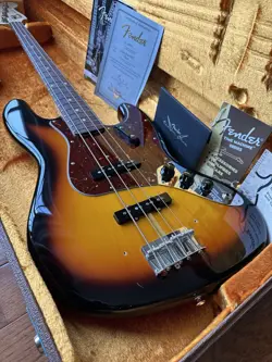 2011 FENDER CUSTOM SHOP â€˜60 JAZZ BASS NOS - VINTAGE SUNBURST