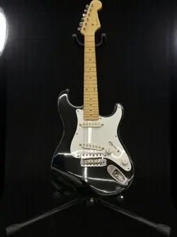 MINI STRATOCASTER GUITAR FENDER JAPAN MST-32 TRAVEL COLLECTIBLE