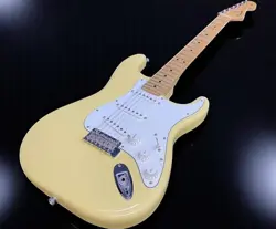 GUITAR STANDARD VERSATILE