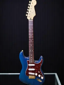 DELUXE STRATOCASTER ST