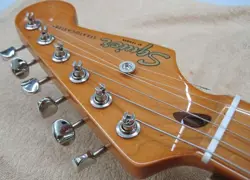 STRATOCASTER MN MAPLE