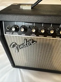 COMBO AMP ELECTRIC