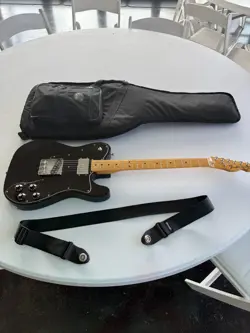 FENDER CLASSIC VIBE '70S TELECASTER DELUXE ELECTRIC GUITAR - BLACK