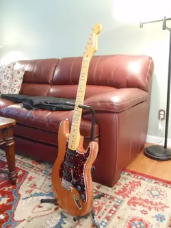 MAHOGANY STRAT