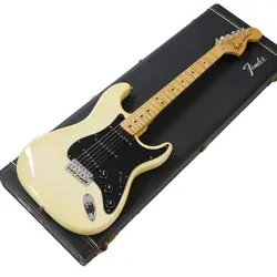 FENDER  FENDER STRATOCASTER WHITE BLONDE 1977 USED ELECTRIC GUITAR