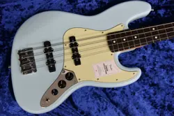 FENDER  JAPAN JUNIOR COLLECTION JAZZ BASS SATIN DAPHNE BLUE