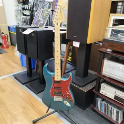 FENDER MEXICO STANDARD ELECTRIC GUITAR