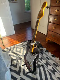 FENDER STRATOCASTER STYLE GUITAR (READ DESCRIPTION)