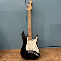 FENDER JAPAN STRATOCASTER Q SERIAL ELECTRIC GUITAR SAFE PACKING!