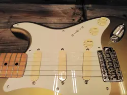 FENDER JAPAN ST54-770LS