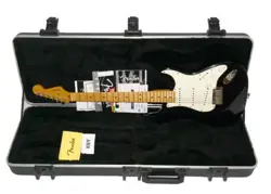 STRATOCASTER BLK/M