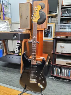 FENDER JAPAN ST-456 ELECTRIC GUITAR