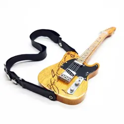 MINIATURE GUITAR FENDER TELECASTER NATURAL GUITAR FOR ACTION FIGURE 1:6