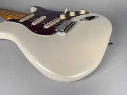 PLUS STRATOCASTER OLYMPIC