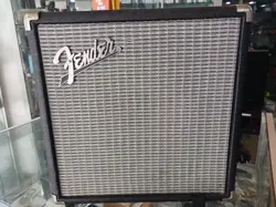 FENDER RUMBLE 15 GUITAR / BASS AMPLIFIER