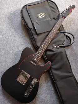 MADE IN JAPAN/FENDER