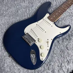 SQUIER FENDER AFFINITY SERIES STRATOCASTER BULLET ELECTRIC GUITAR BLUE USED JPN