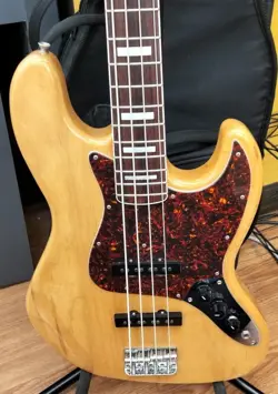 FENDER JB75-90US USED