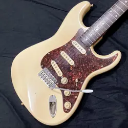 FENDER JAPAN STC-62 MOD USED MAPLE NECK ROSEWOOD FINGERBOARD WHITE W/SOFT CASE