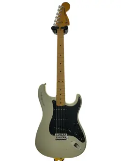 ST/SILVER/1979 1980/ELECTRIC GUITAR/STRATO