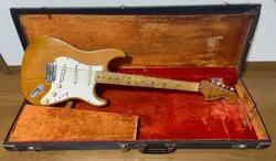 MADE BY FENDER STRATOCASTER VINTAGE 73
