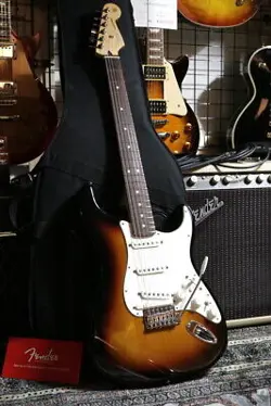 FENDER GC-1 3TS GK-READY STRATOCASTER 2012
