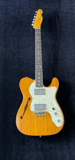 FENDER CUSTOM SHOP LIMITED EDITION 1964 