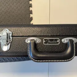 SERIES STRATOCASTER OR