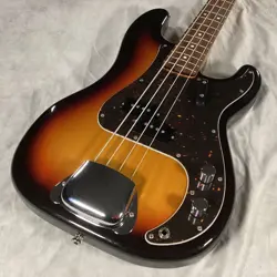 FENDER HAMA OKAMOTO P B BASS GUITAR