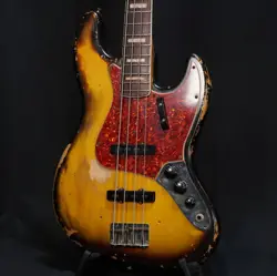 MADE JAZZ BASS