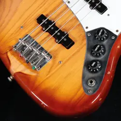FENDER 1978-81 JAZZ BASS SIENNA BURST SHIBUYA STORE LONG-TERM DISPLAY ITEM