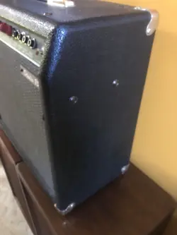 AMP GOOD CONDITION