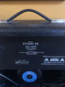 FENDER STUDIO 85