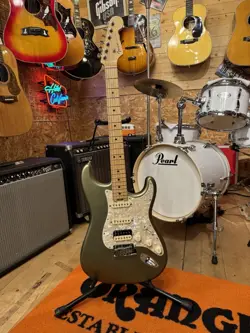 USED! FENDER AMERICAN