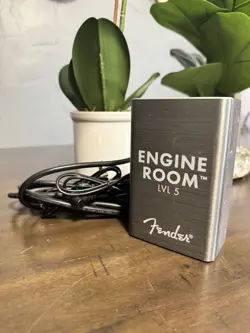 USED FENDER ENGINE ROOM LVL 5 LEVEL 5 GUITAR EFFECTS PEDAL POWER SUPPLY