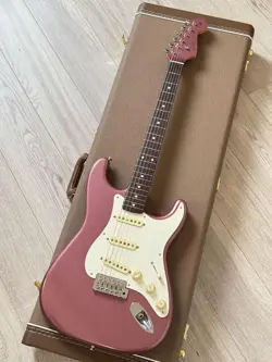 CHAR STRATOCASTER SAFE