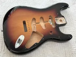 FENDER VINTERA II 60S REISSUE STRATOCASTER STRAT BODY, 1960S 3 TONE SUNBURST