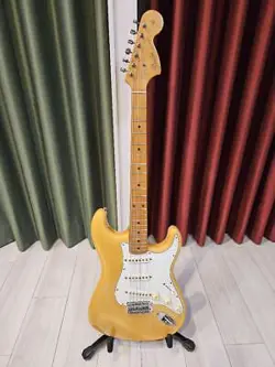 STRATOCASTER ST67-85