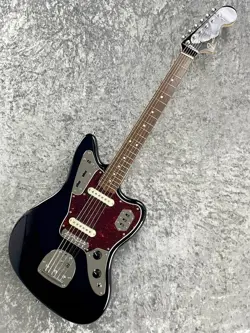 FENDER FSR MADE IN JAPAN TRADITIONAL 60S JAGUAR -BLACK MATCHING HEAD